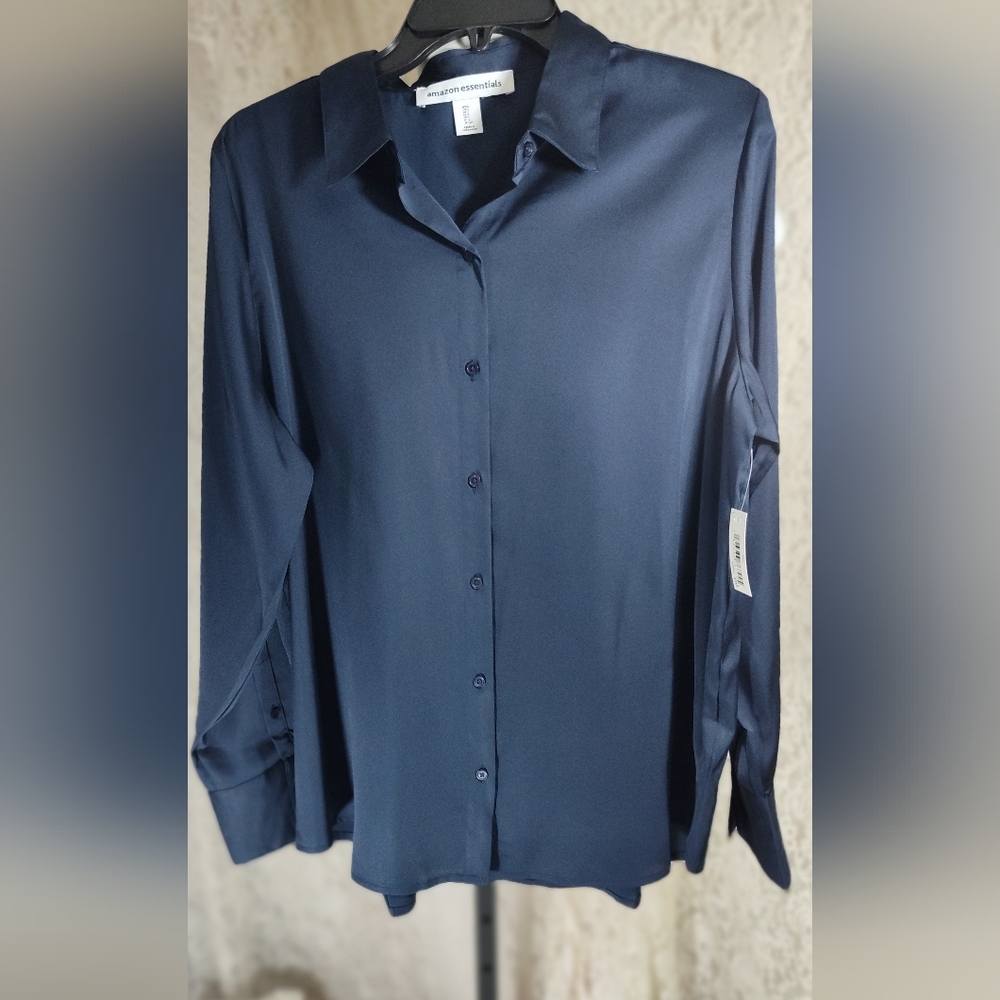Amazon Essentials Women's Navy Blue Long-Sleeve Button-Down Shirt